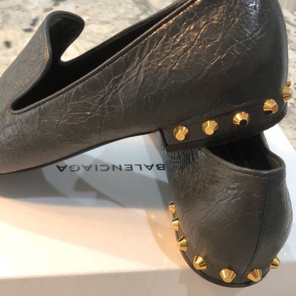 BALENCIAGA
Gris Fossile Leather Studded Loafers - Picture 9 of 11